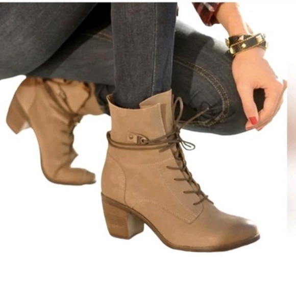 Steve Madden booties - Picture 4 of 4